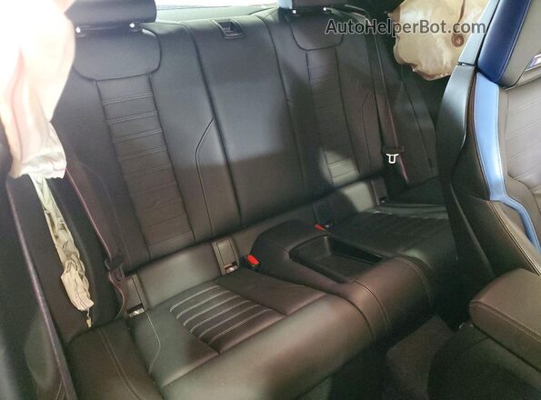 3MF13DM02P8C99484 2023 BMW M2 Серебряный Вид задних сидений