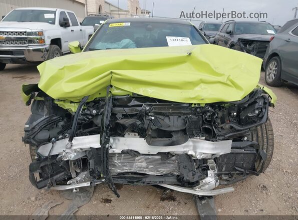 3MF23DM03T8F98643 2026 BMW M2 Green Вид панелі приладів