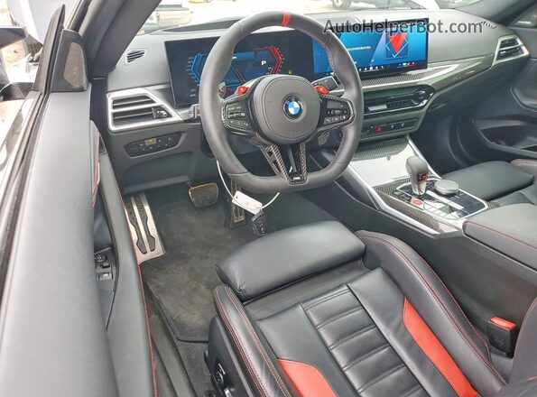 3MF23DM04S8F23433 2025 BMW M2 Black Vista del salpicadero