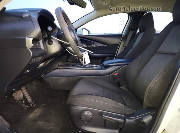 3MVDMBAL1MM213292 2021 MAZDA CX-30 White Вид салону спереду