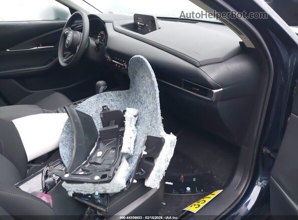 3MVDMBAM0SM827353 2025 MAZDA CX-30 Black Widok wnętrza z przodu
