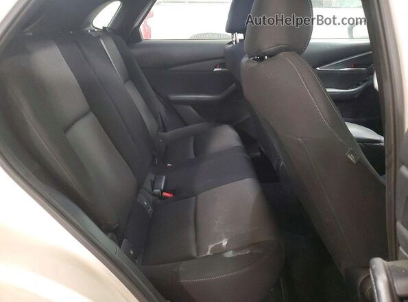 3MVDMBAM2RM647902 2024 MAZDA CX-30 White Вид задньої частини салону