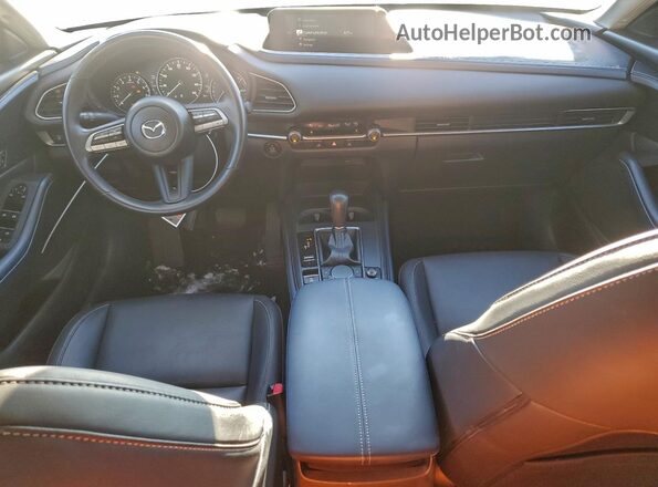 3MVDMBBL3MM218606 2021 MAZDA CX-30 Белый Вид панели приборов
