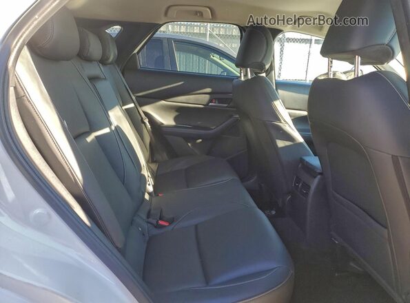 3MVDMBBL3MM218606 2021 MAZDA CX-30 Белый Вид задней части салона