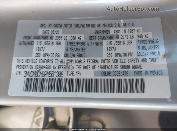 3MVDMBCM8PM561388 2023 MAZDA CX-30 Gold Widok komory silnika