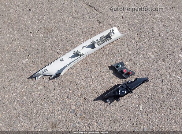 3MVDMBDM2RM665196 2024 MAZDA CX-30 Silver Սարքավորումների վահանակի տեսք