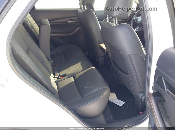 3MVDMBDM8SM769908 2025 MAZDA CX-30 White 