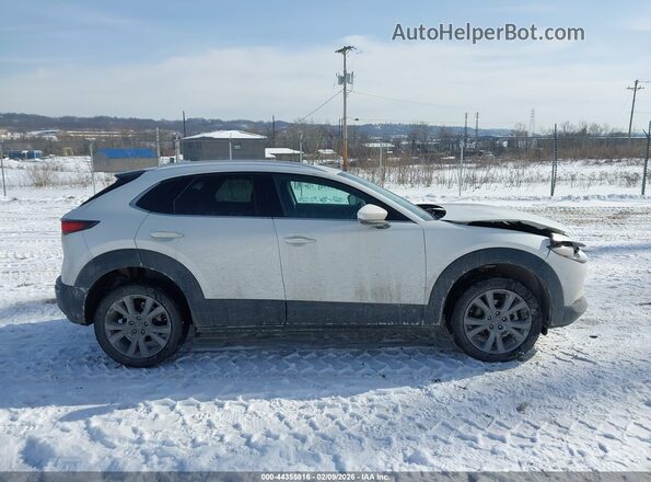 3MVDMBDM8SM769908 2025 MAZDA CX-30 White 