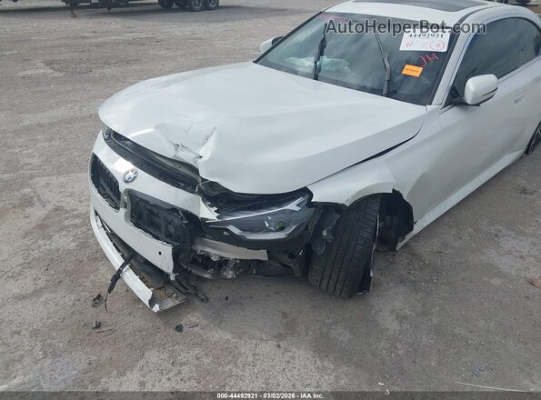 3MW23CM03N8C33814 2022 BMW 2 SERIES White Widok z przodu