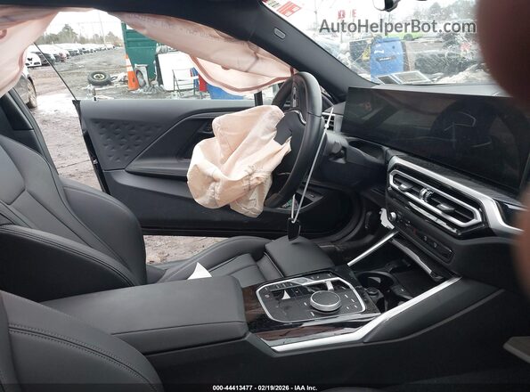 3MW33CM05R8E01656 2024 BMW 2 SERIES Black Widok wnętrza z przodu