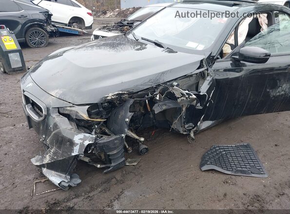 3MW33CM05R8E01656 2024 BMW 2 SERIES Black Widok z przodu