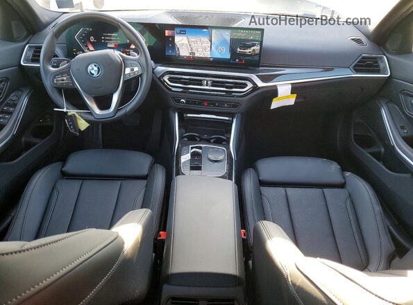 3MW39FS00R8D93274 2024 BMW 3 SERIES White წინა პანელის ხედი
