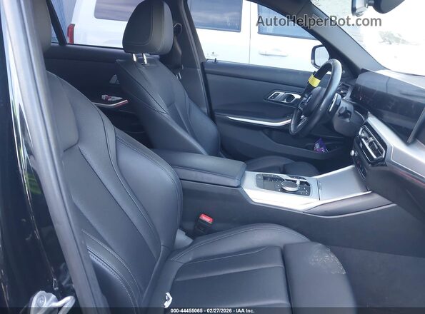 3MW49FS0XP8D47372 2023 BMW M3 Black Widok wnętrza z przodu