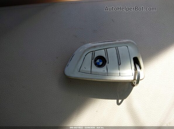 3MW5R1J05N8C33706 2022 BMW 3 SERIES White Vista del salpicadero