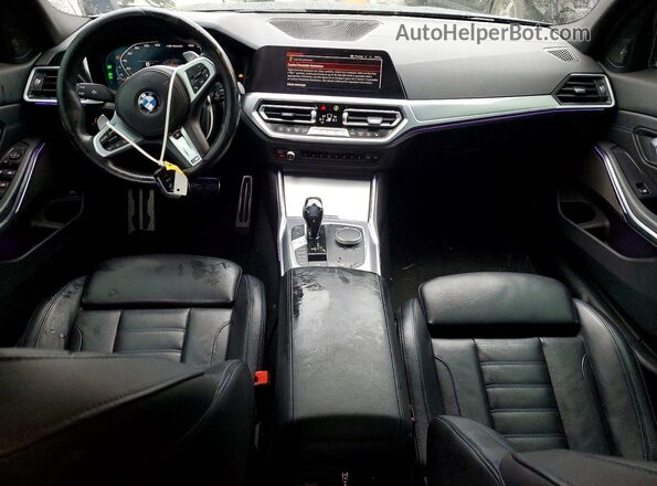 3MW5U7J00M8B85337 2021 BMW M3 Black Vista del salpicadero