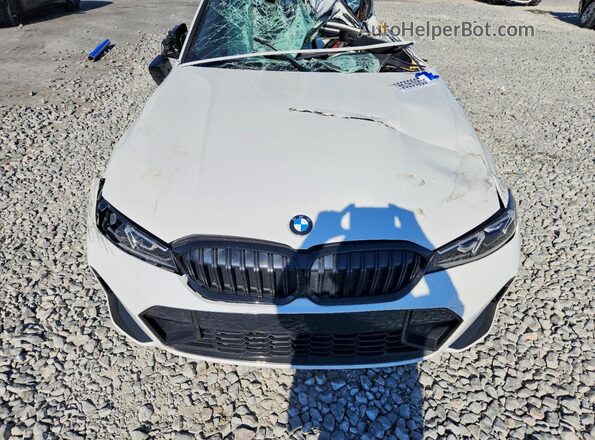 3MW69CW01S8F46725 2025 BMW 3 SERIES White Widok wnętrza z tyłu