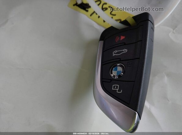3MW69CW02S8F70046 2025 BMW 7 SERIES White 