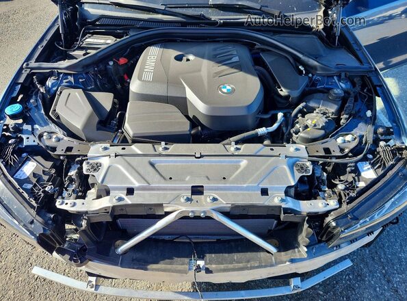 3MW69CW09S8F82047 2025 BMW 3 SERIES Blue Rear interior view
