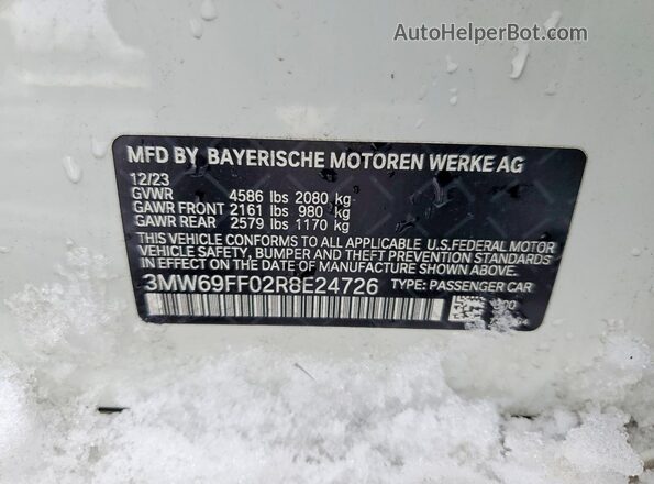 3MW69FF02R8E24726 2024 BMW 3 SERIES White Engine compartment view