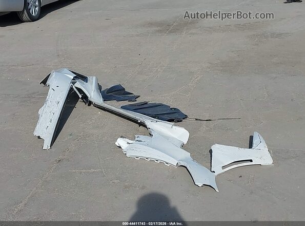 3MW69FF04R8E05949 2024 BMW 3 SERIES White ხელსაწყოთა პანელის ხედი