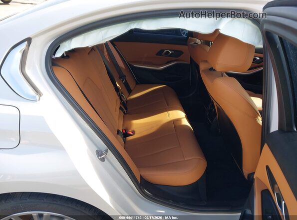 3MW69FF04R8E05949 2024 BMW 3 SERIES White VIN კოდის სტიკერის ხედი