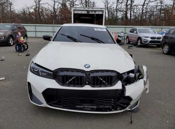 3MW69FT08S8F50518 2025 BMW M3 White Front view