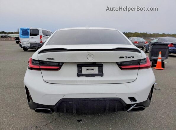 3MW69FT08S8F50518 2025 BMW M3 White Rear view