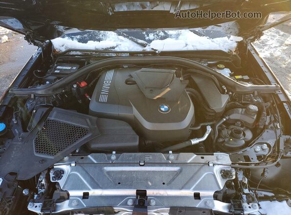 3MW89CW03S8F18255 2025 BMW 3 SERIES Black Widok wnętrza z tyłu