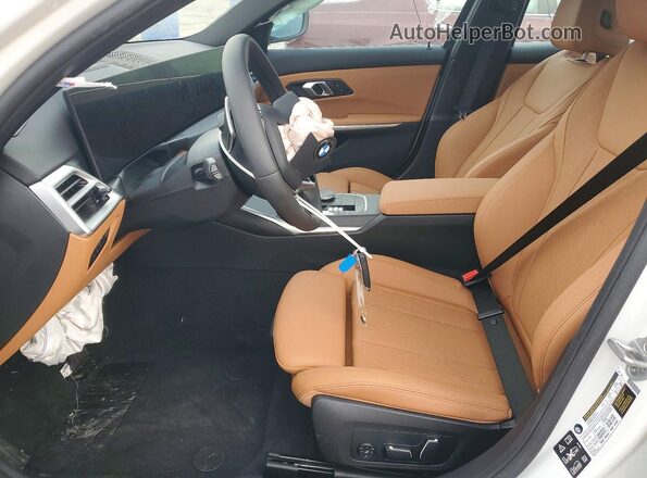 3MW89CW08T8F97102 2026 BMW 3 SERIES White Front interior view