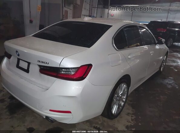 3MW89FF05R8E07220 2024 BMW 7 SERIES White 