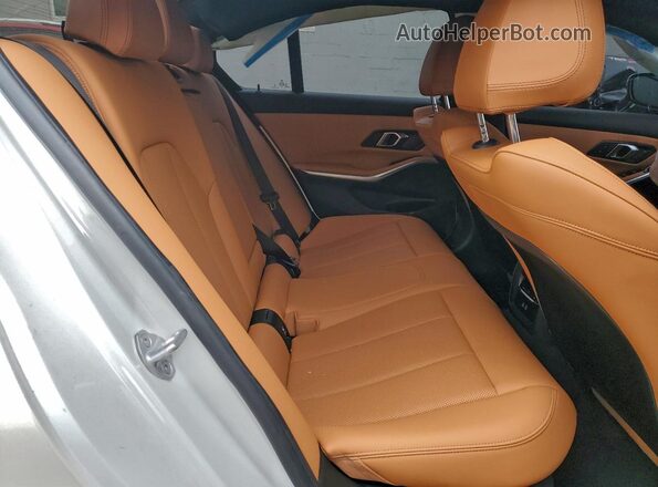 3MW89FF06R8E47869 2024 BMW 3 SERIES White Rear seats view