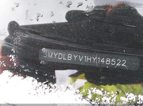 3MYDLBYV1HY148522 2017 TOYOTA YARIS IA Blue ძრავის განყოფილების ხედი