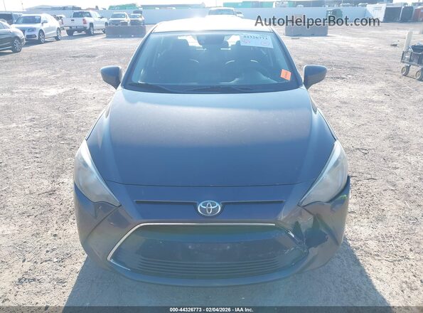 3MYDLBYV1JY314107 2018 TOYOTA YARIS IA Gray Vista del cuadro de instrumentos