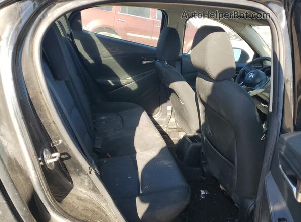 3MYDLBYV1JY322613 2018 TOYOTA YARIS Black Вид задніх сидінь