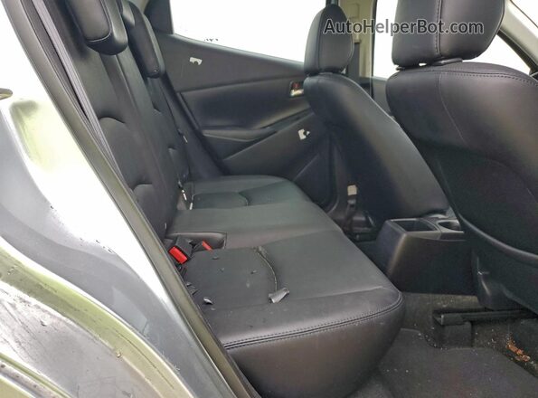 3MYDLBYV1KY505303 2019 TOYOTA YARIS Silver 