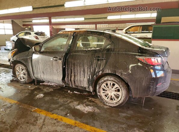 3MYDLBYV2LY711618 2020 TOYOTA YARIS Black Задня ліва чверть
