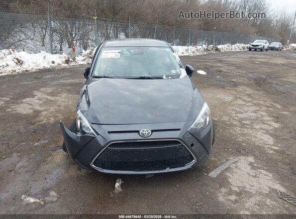 3MYDLBYV3KY523303 2019 TOYOTA YARIS Gray Widok zestawu wskaźników