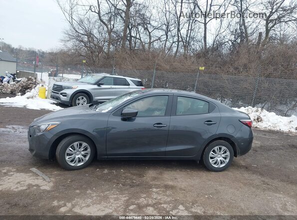 3MYDLBYV3KY523303 2019 TOYOTA YARIS Gray Widok wnętrza 360 stopni