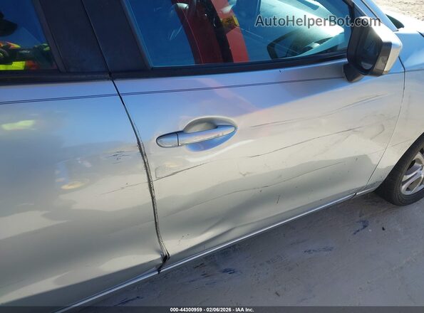 3MYDLBYV4JY300086 2018 TOYOTA YARIS IA Silver 