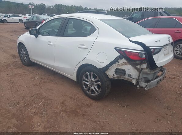 3MYDLBYV4JY333024 2018 TOYOTA YARIS IA White Rear left
