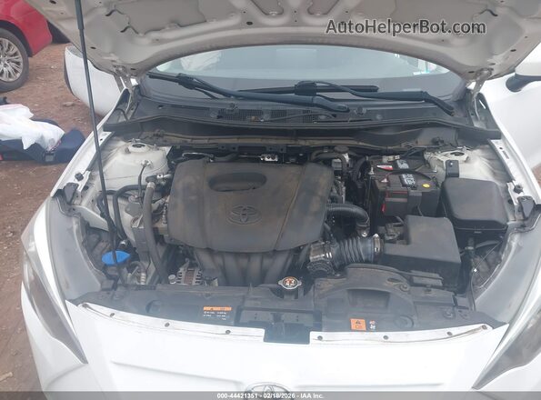 3MYDLBYV4JY333024 2018 TOYOTA YARIS IA White Rear view