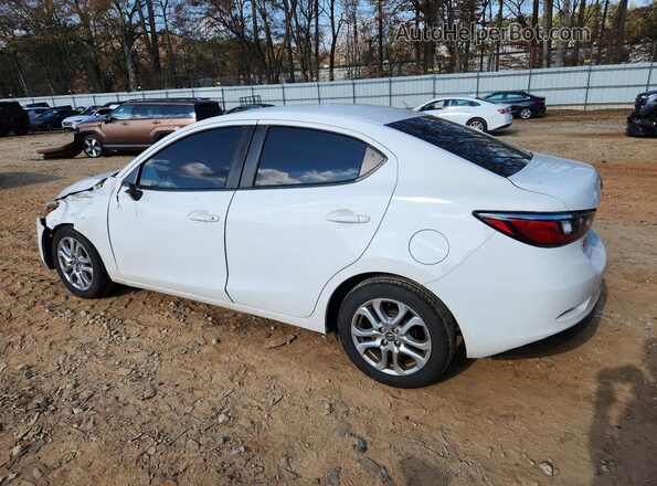 3MYDLBYV8JY323306 2018 TOYOTA YARIS Белый Задняя левая четверть