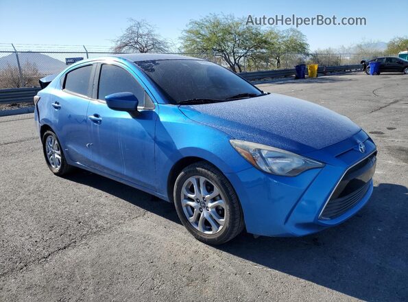 3MYDLBYVXHY193183 2017 TOYOTA YARIS Blue Передня права чверть