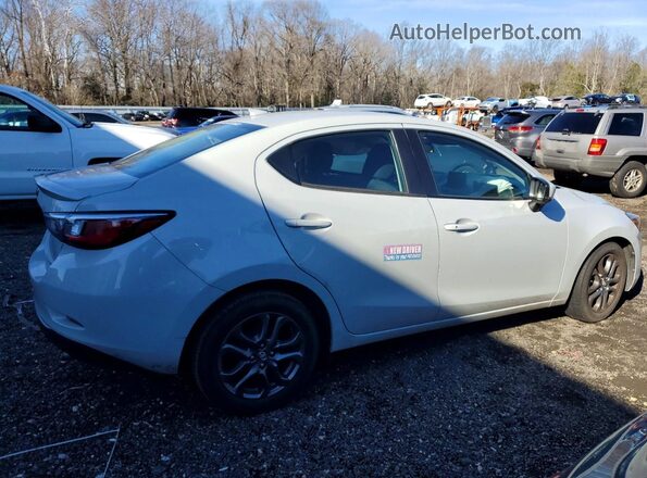3MYDLBYVXLY715612 2020 TOYOTA YARIS Silver უკანა მარჯვენა