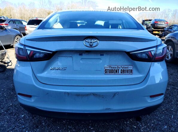 3MYDLBYVXLY715612 2020 TOYOTA YARIS Silver უკანა ხედი