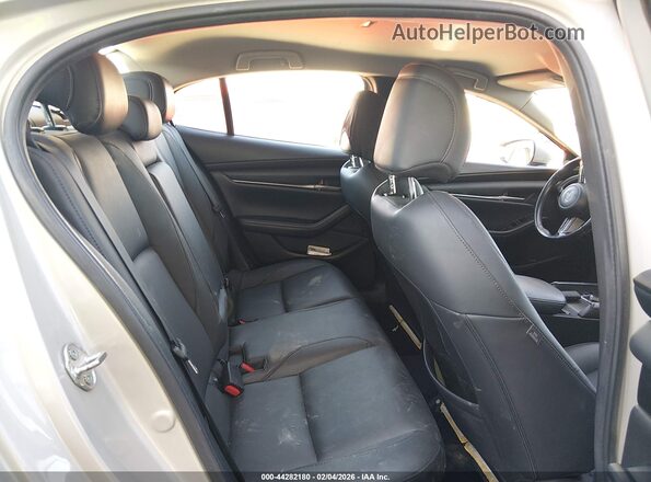 3MZBPABL4NM318626 2022 MAZDA 3 Кремовый 