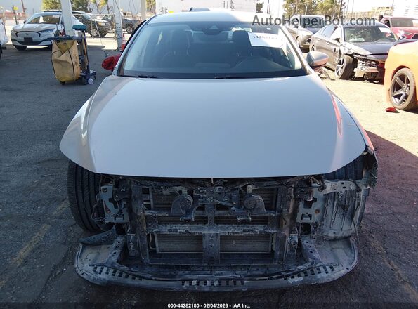 3MZBPABL4NM318626 2022 MAZDA 3 Кремовый 