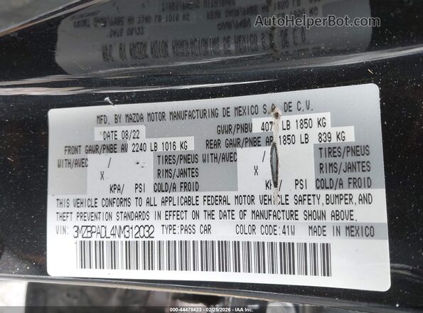 3MZBPADL4NM312032 2022 MAZDA 3 Черный 