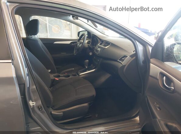 3N1AB7AP5JY205892 2018 NISSAN SENTRA Gray წინა სალონის ხედი