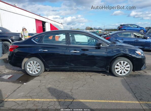 3N1AB7AP7JY230728 2018 NISSAN SENTRA Black Rear interior view